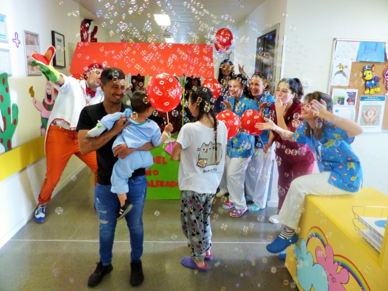 El Hospital Universitario Infanta Leonor se une a la celebración del Día del Niño Hospitalizado