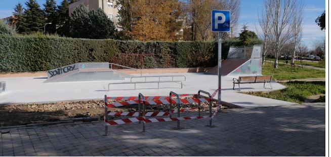 En este momento estás viendo Cuarenta nuevos puestos de aparcabicicletas para Villa de Vallecas