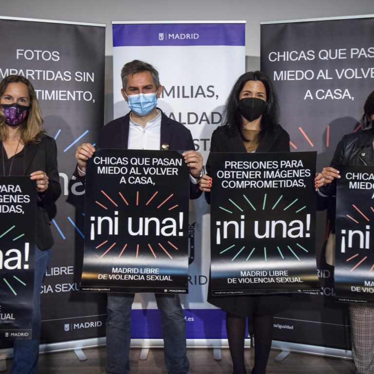 La campaña ‘¡Ni una!’ arranca en Villa de Vallecas