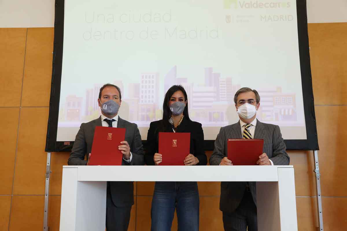 La firma del convenio de gestión de Valdecarros marca el punto de partida de este desarrollo urbanístico