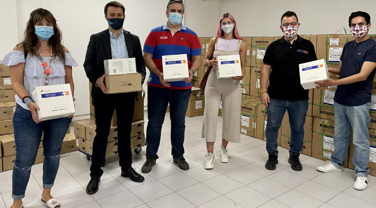 La Coordinadora Infantil y Juvenil Tiempo Libre de Vallecas recibe mascarillas y gel hidroalcohólico para sus actividades de ocio