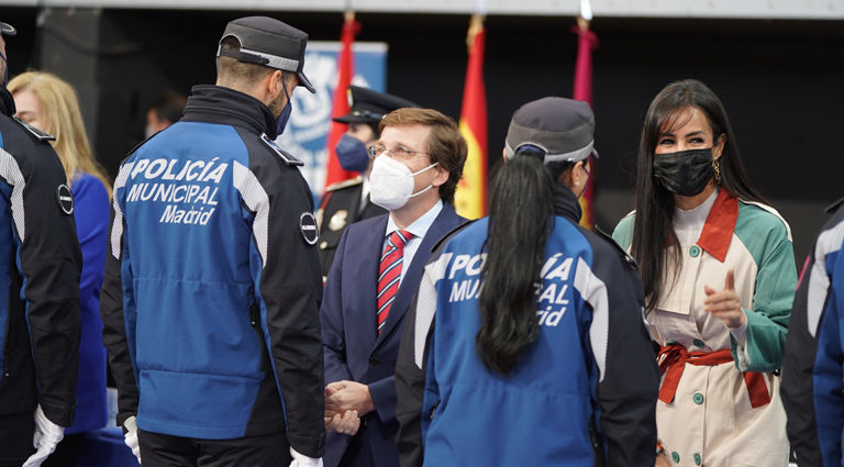 Vallecas cuenta con 12 policías más