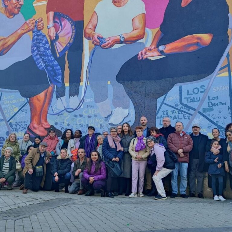 Un mural en homenaje a todas las mujeres del distrito