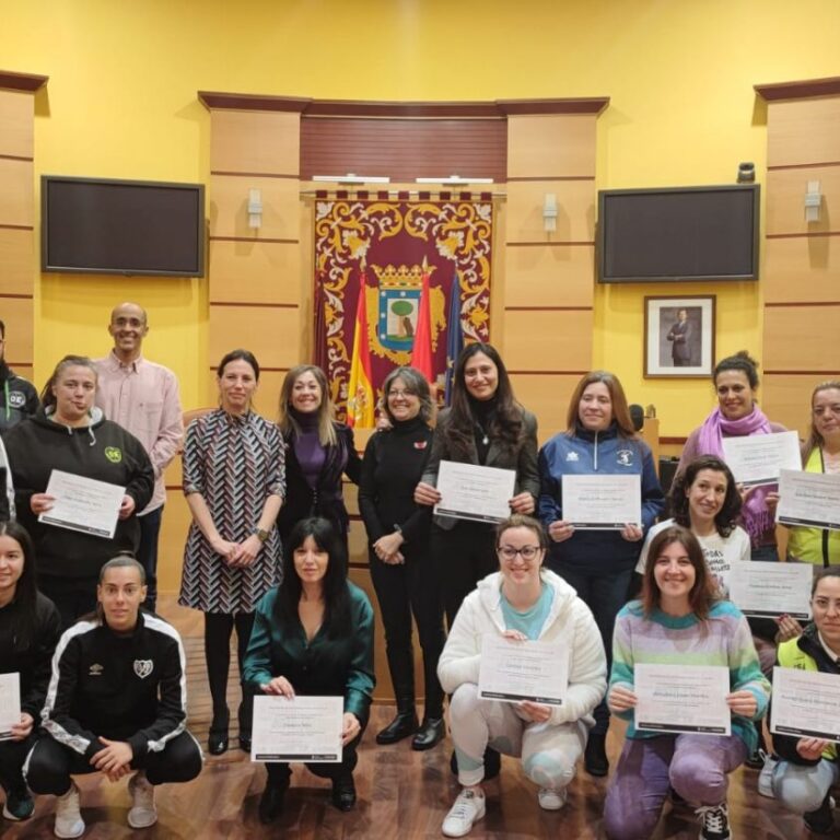 Homenaje a las mujeres de la Unidad Distrital de Colaboración y de las entidades deportivas