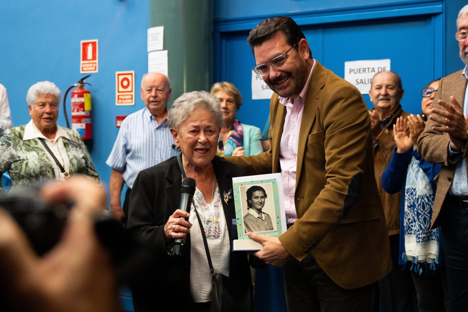 Villa de Vallecas rinde homenaje a sus mayores centenarios