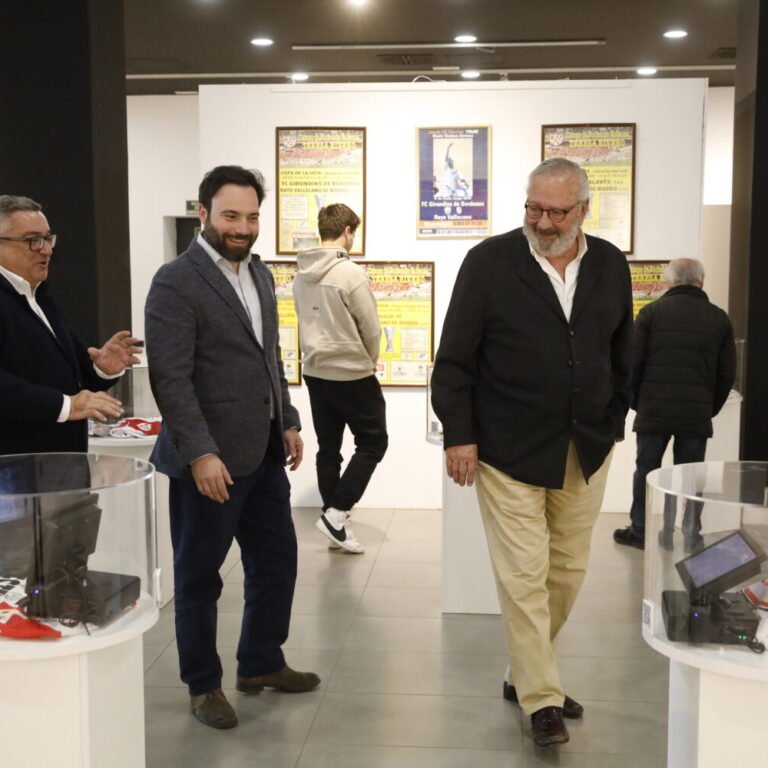 El Centro Cultural Lope de Vega acoge la exposición ‘El primer Rayo que dura 100 años’