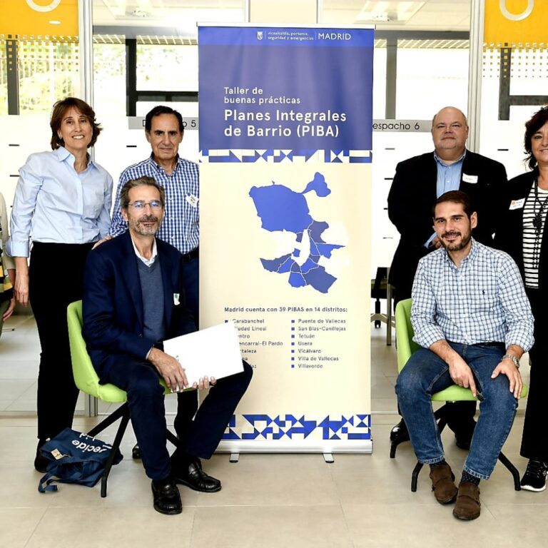 El Ayuntamiento y la FRAVM celebran un taller de buenas prácticas sobre los proyectos de concertación de los Planes Integrales de Barrio