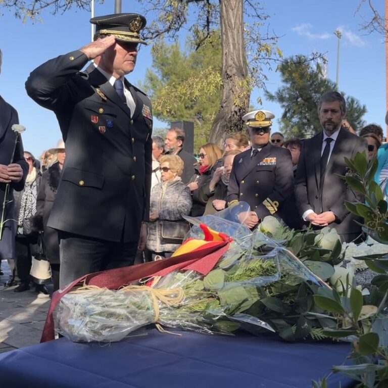 La Comunidad de Madrid rinde homenaje a las víctimas del atentado terrorista en Puente de Vallecas en su 30º aniversario